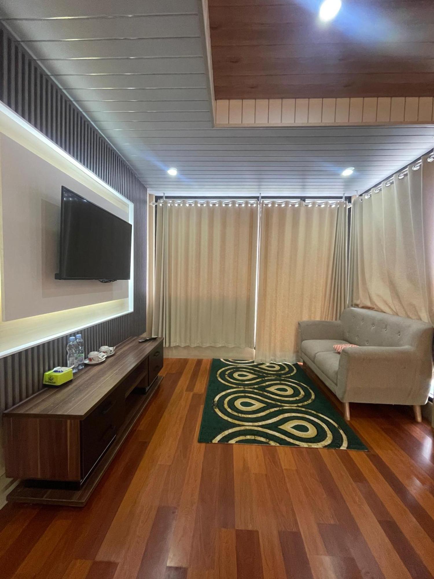 Pojok Kahyangan Homestay And Cabin Kejajar Bagian luar foto